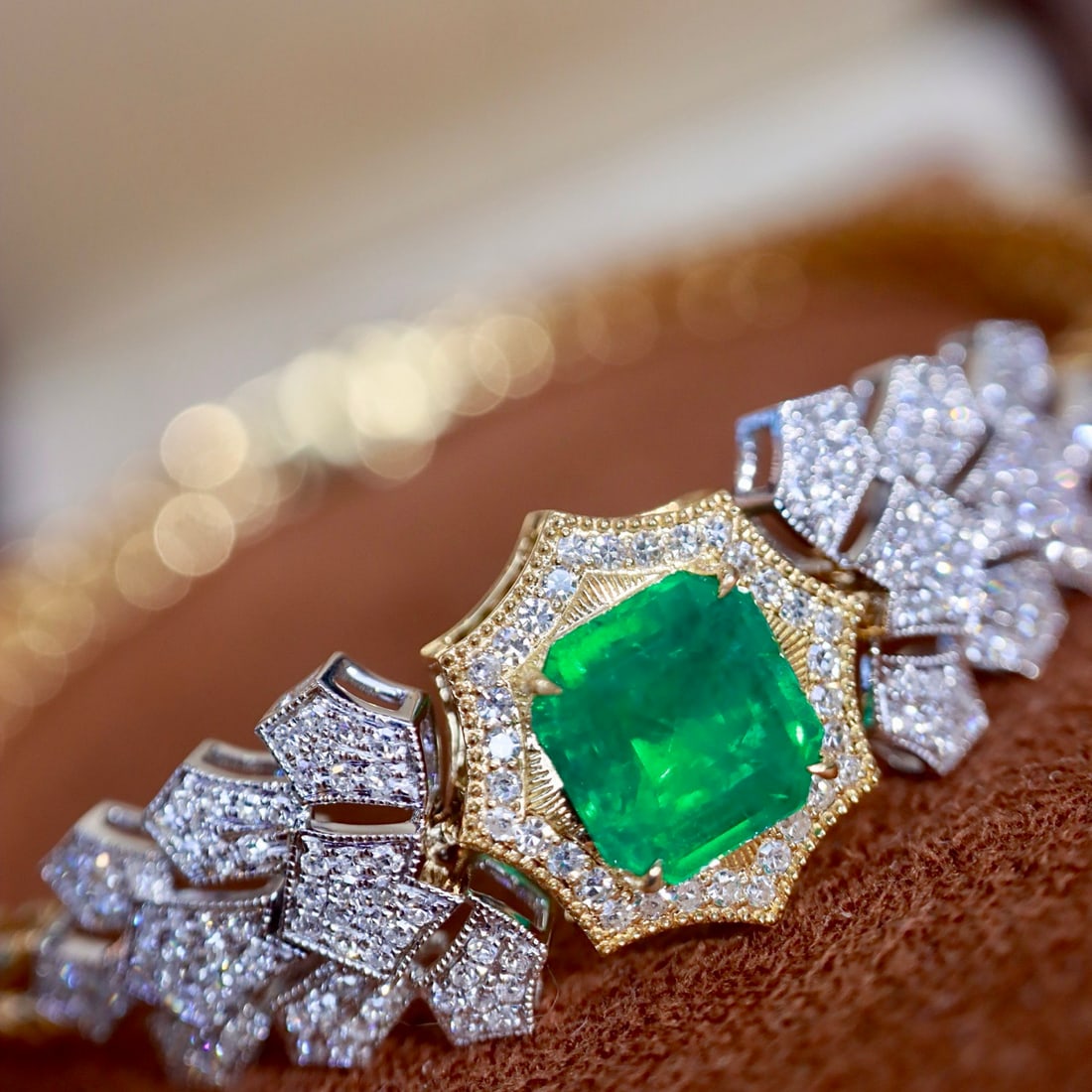 14k Gold 2.34 Ctw Natural Emerald & Diamond Bracelet - 7