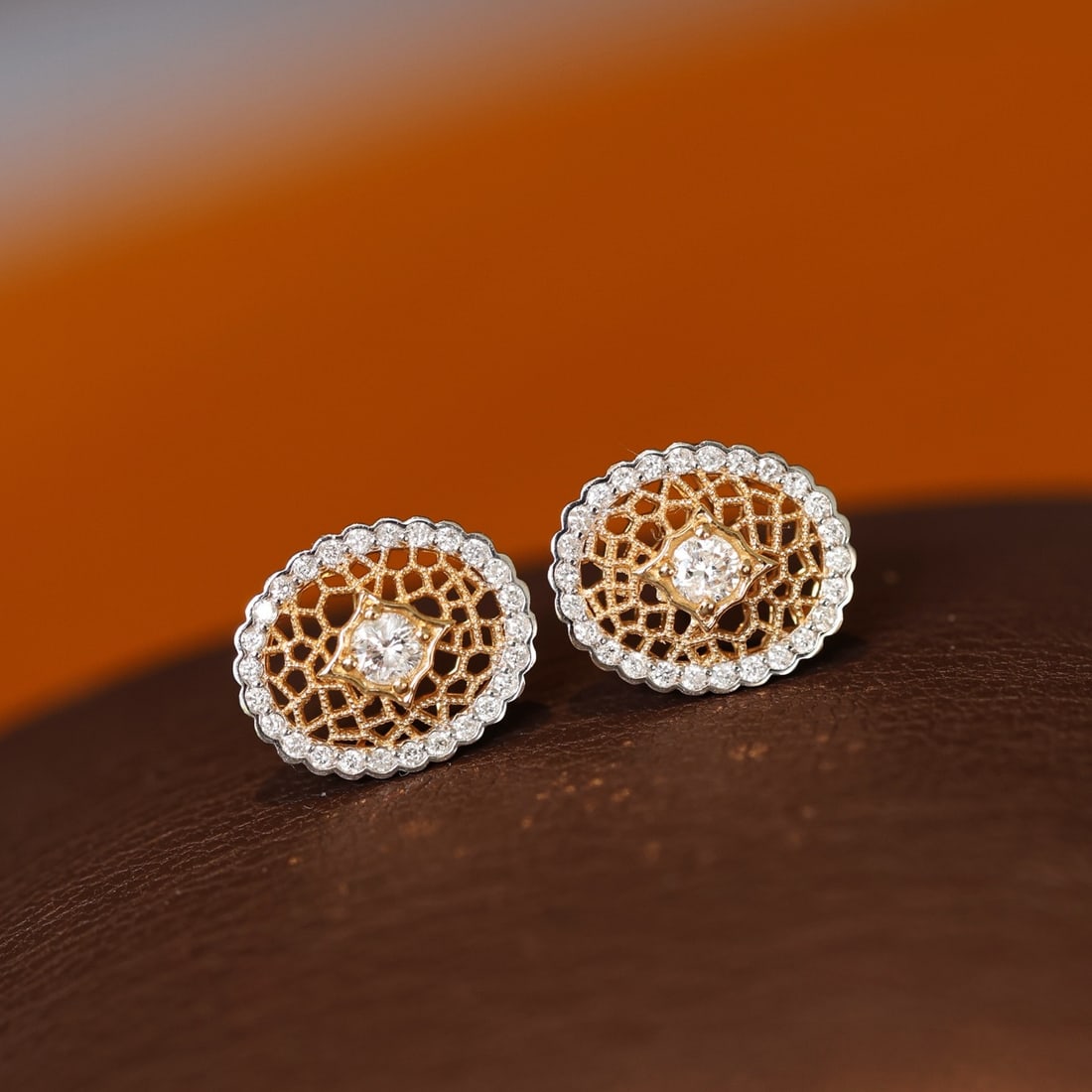 14k Gold 0.45 Ct Natural H Diamond Earrings: Ref:231138150 // gold content:14k gold // main gemstone:diamond // shape:round // carat weight:0. 45ct // clarity grade:vs-si // color:h // treatment:natural // cut grade:g // Condition: NewLow