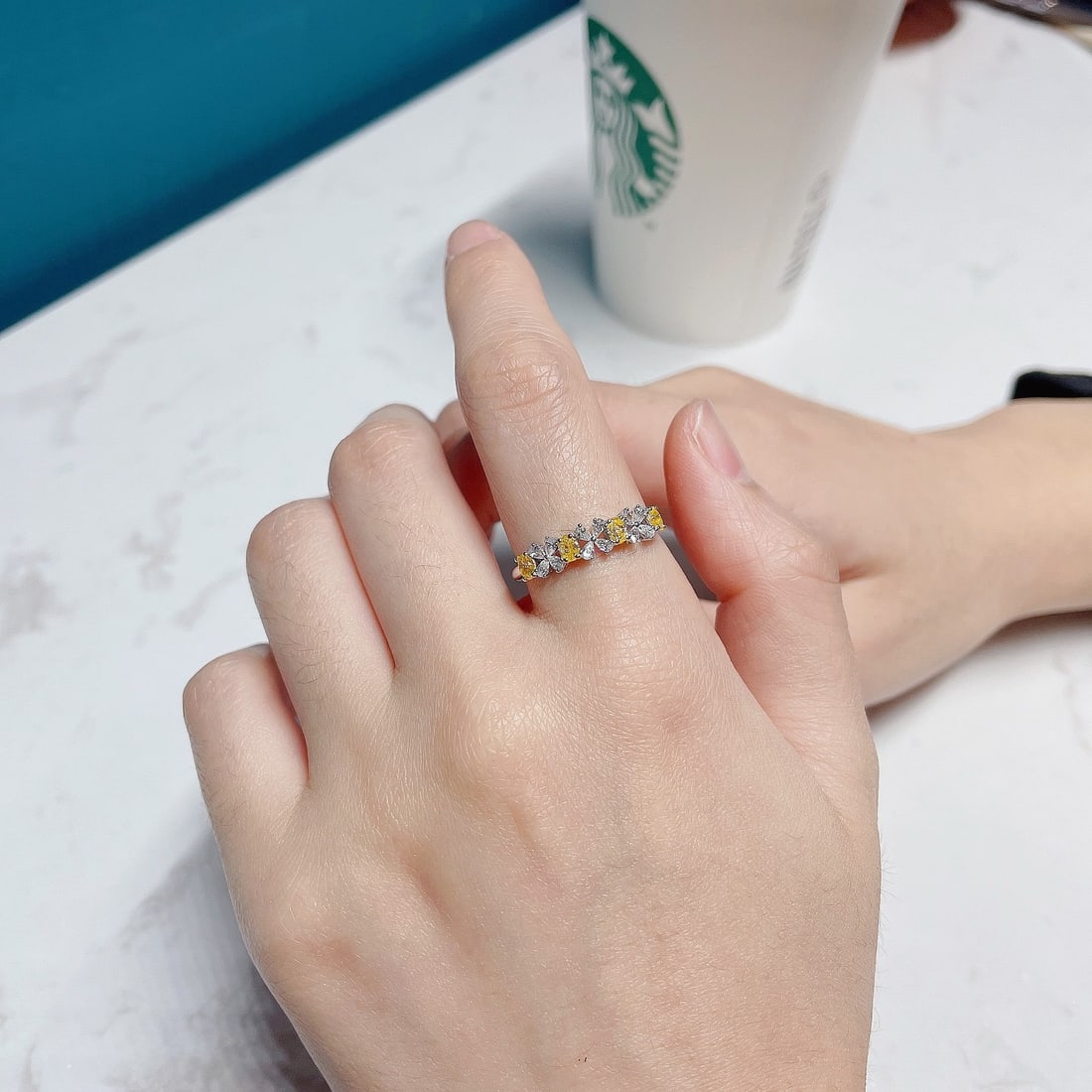 14k Gold 0.55 Ctw Natural Yellow Diamond & Diamond Ring - 2