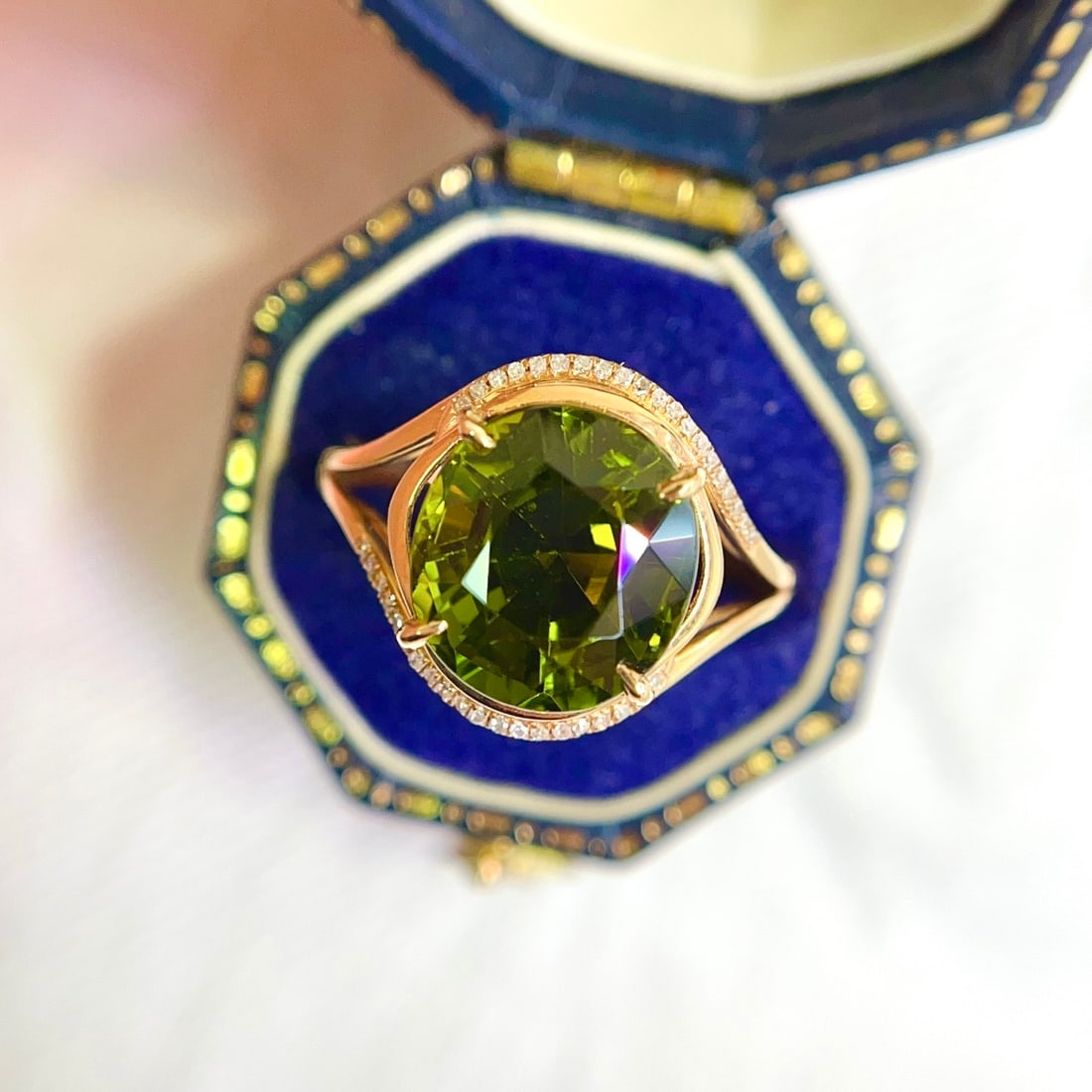 14k Gold 5.20 Ct Natural Tourmaline & Diamond Ring: Ref:231138152 // gold content:14k gold // ring size:7. 25us // // main gemstone:tourmaline // shape:oval // carat weight:5. 20ct // color:green // treatment:natural // // adjacent gemstone 2 :
