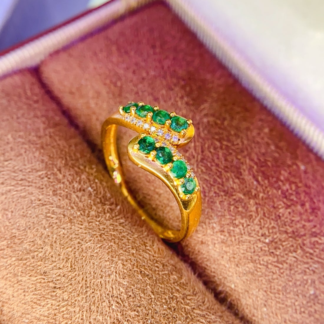 14k Gold 0.75 Ct Natural Emerald & Diamond Ring - 3