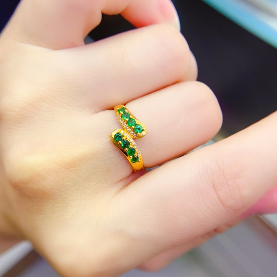 14k Gold 0.75 Ct Natural Emerald & Diamond Ring - 6