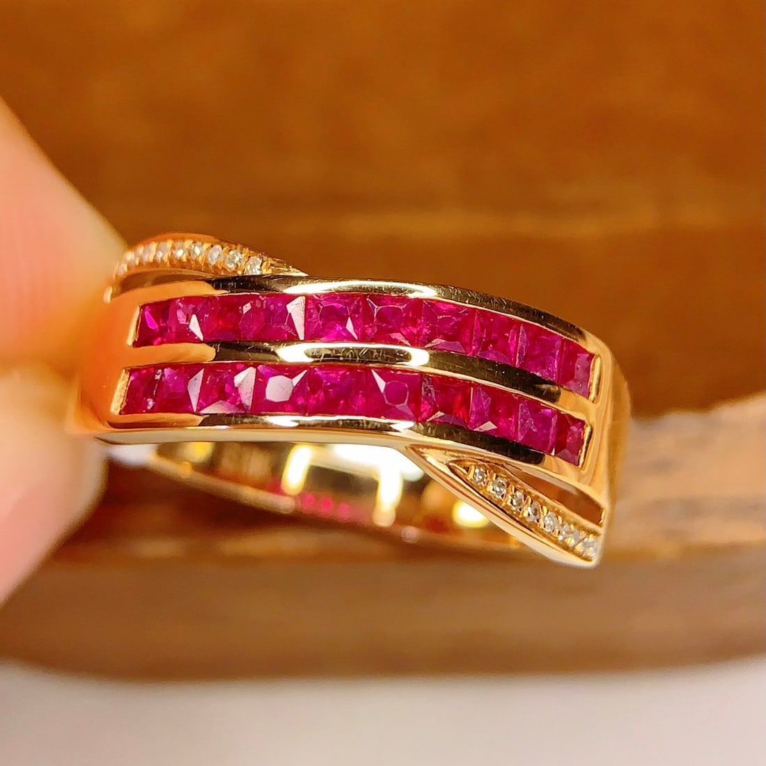 14k Gold 1.5 Ct Natural Ruby & Diamond Ring - 4