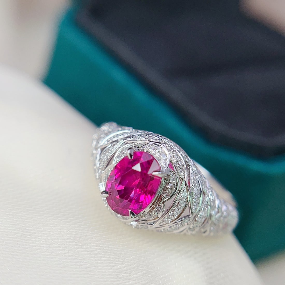 14k Gold 1.10 Ct Natural Ruby & Diamond Ring - 4