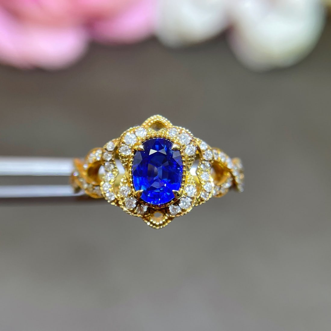 14k Gold 1.22 Ctw Natural Sapphire & Diamond Ring: Ref:231138187 // gold content:14k gold // ring size:7. 25us // // main gemstone:sapphire // shape:oval // carat weight:0. 93ct // color:blue // treatment:natural // // adjacent gemstone 2 :