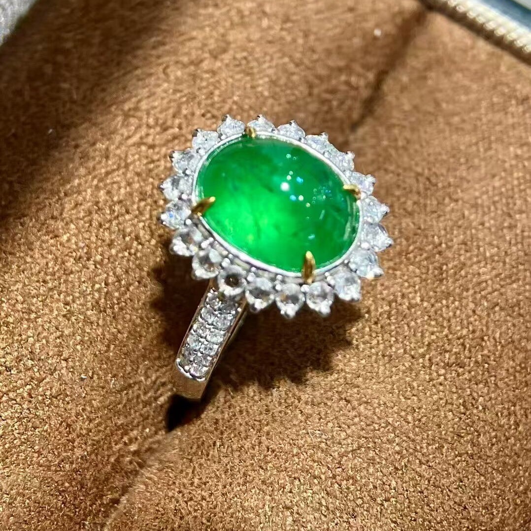 14k Gold 3.90 Ctw Vivid Green Natural Emerald & Diamond Ring (1 of 7)