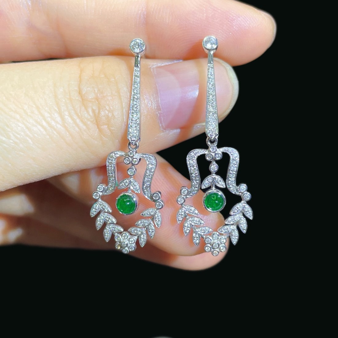 14k Gold 0.70 Ctw Natural Emerald & Diamond Earrings: Ref:231138225 // gold content:14k gold // main gemstone:emerald // shape:round // carat weight:0. 24ct // color:green // treatment:natural // cut grade:g // // adjacent gemstone 2 : diamond // shape:r