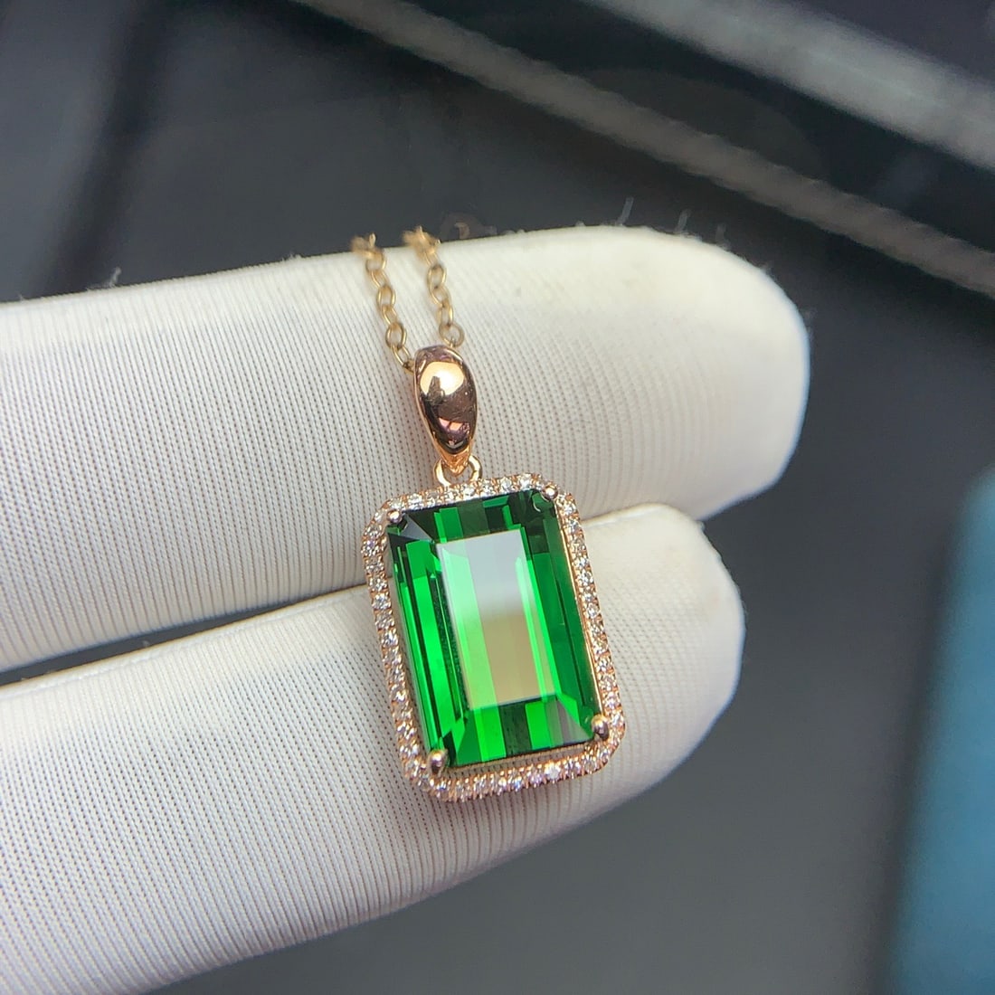 14k Gold 5.5 Ct Natural Tourmaline & Diamond Pendant( Without Chain ) - 4