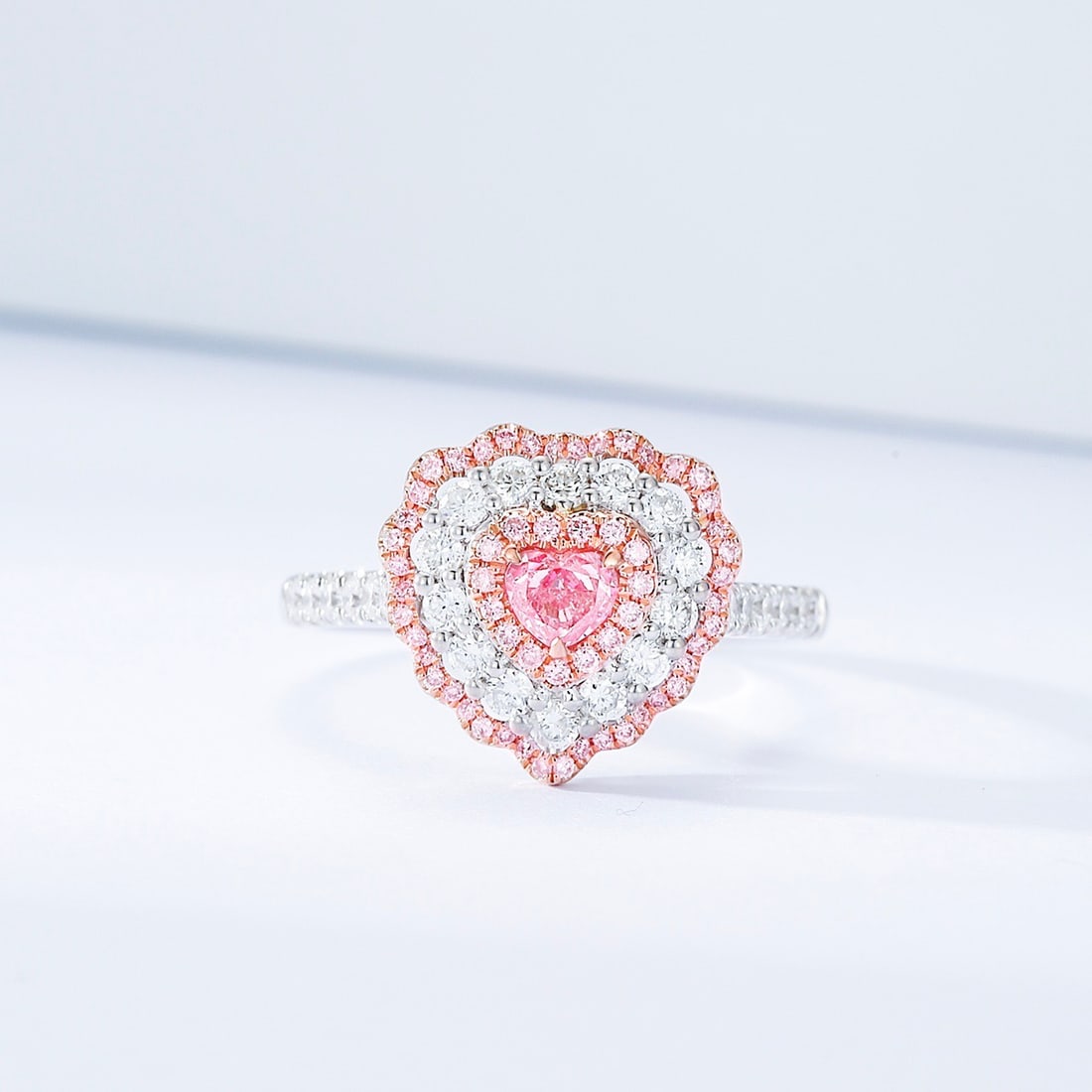 14k Gold 0.92 Ctw Natural Pink Diamond & Diamond Ring: Ref:231138255 // gold content:14k gold // ring size:7. 25us // // main gemstone:pink diamond // shape:heart // carat weight:0. 22ct // color:pink // treatment:natural // // adjacent gemstone 2 : diamo