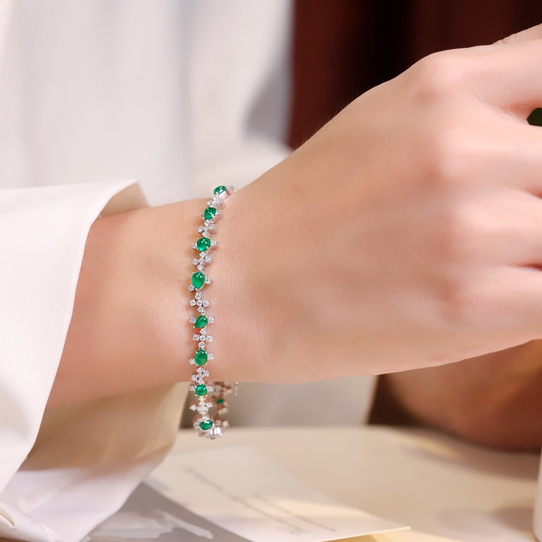 14k Gold 4.83 Ctw Vivid Green Natural Emerald & Diamond Bracelet - 2