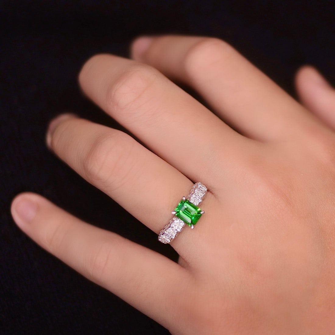 14k Gold 1.39 Ctw Natural Tsavorite & Diamond Ring - 4