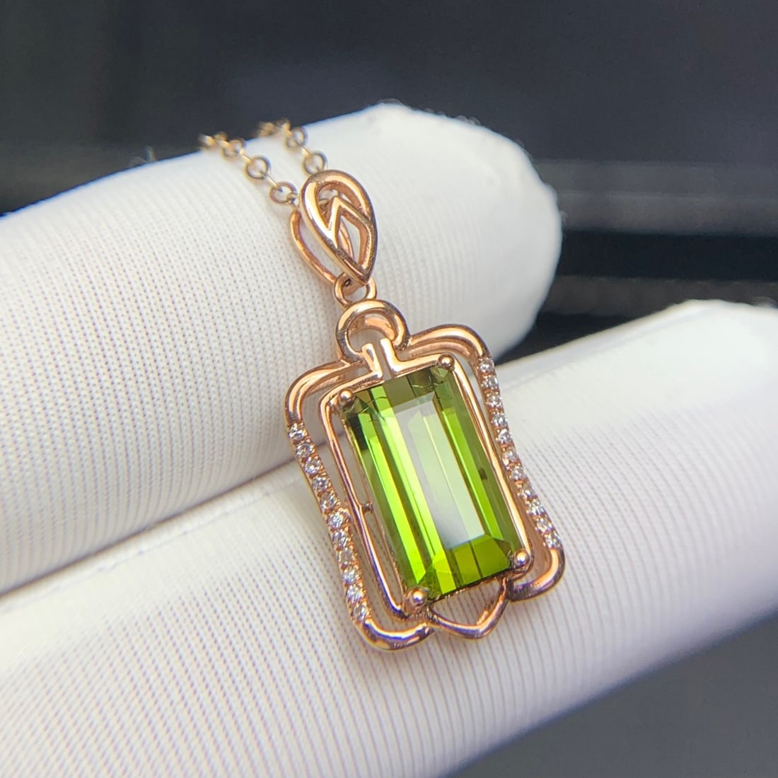 14k Gold 2.6 Ct Natural Tourmaline & Diamond Pendant( Without Chain ) - 7