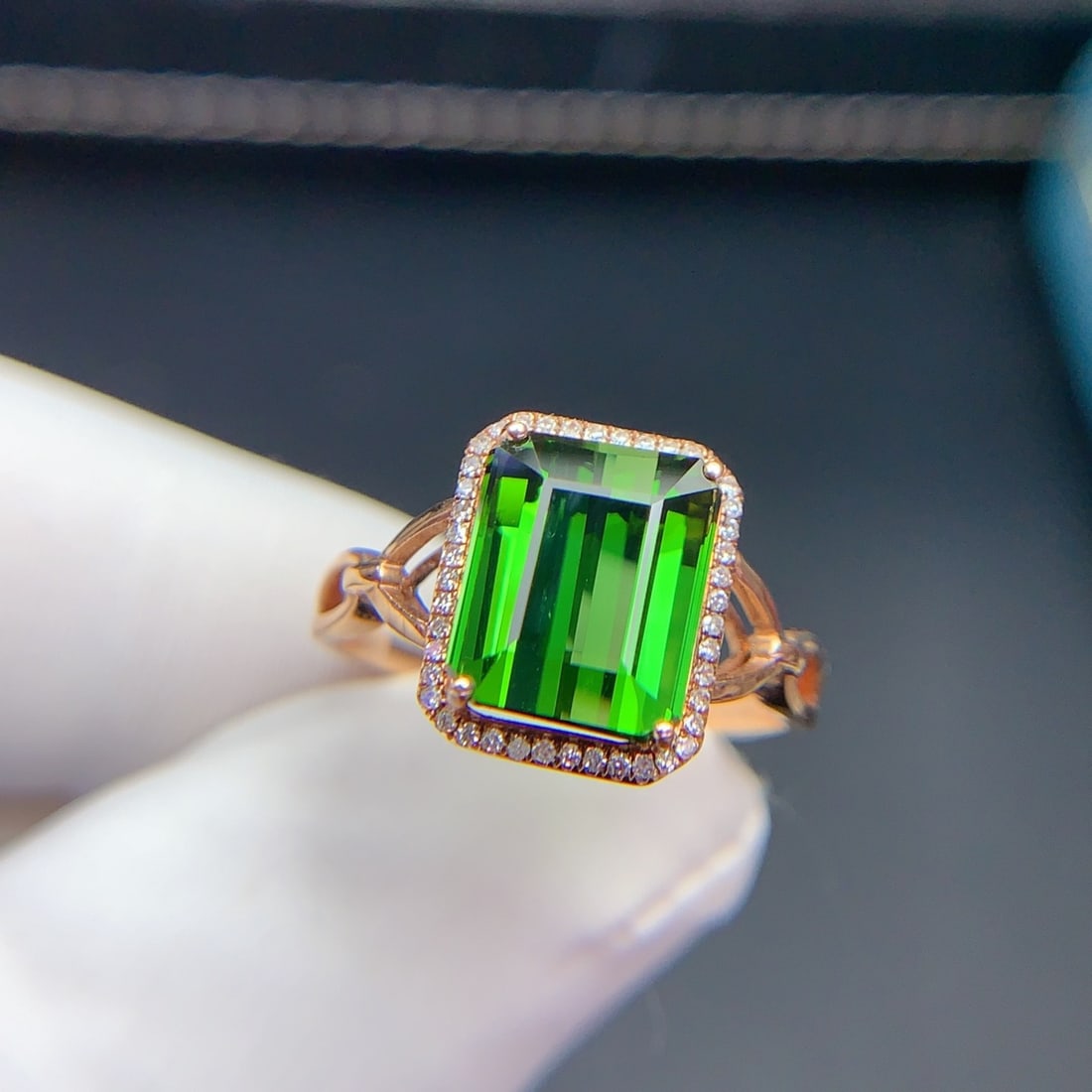 14k Gold 3.9 Ct Natural Tourmaline & Diamond Ring - 7