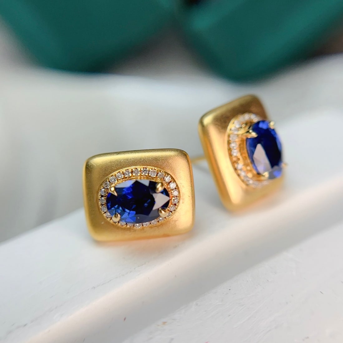 14k Gold 1.40 Ct Natural Sapphire & Diamond Earrings - 3