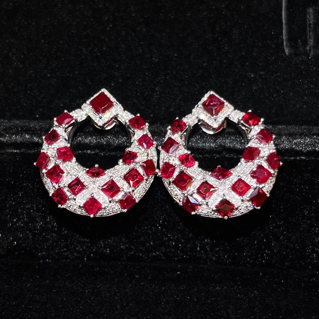 14k Gold 4.61 Ctw Natural Ruby & Diamond Earrings: Ref:231138278 // gold content:14k gold // main gemstone:ruby // shape:princess // carat weight:4. 15ct // color:red // treatment:natural // // adjacent gemstone 2 : diamond // number of stones:230