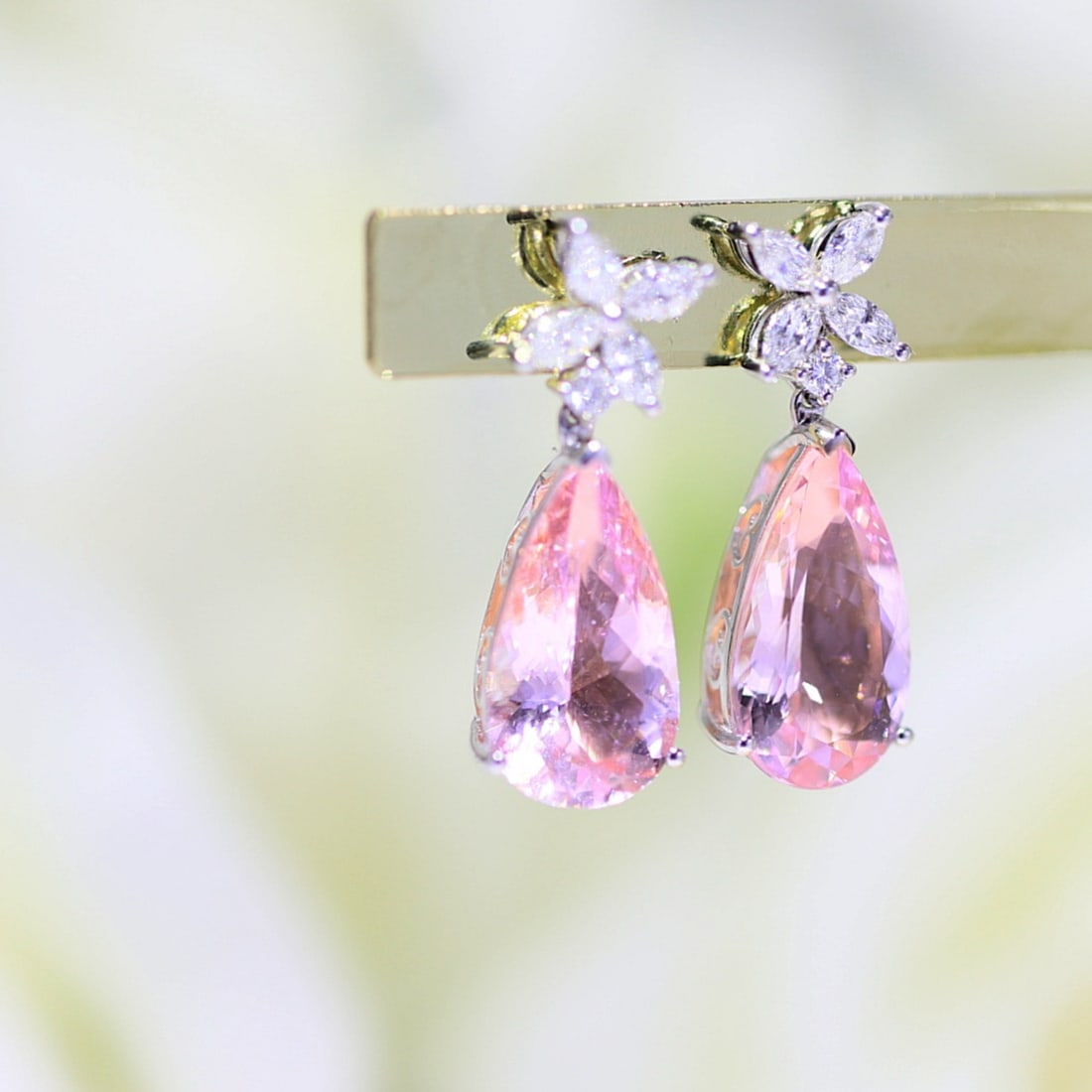14k Gold 8.82 Ctw Natural Morganite & Diamond Earrings - 3