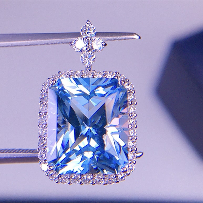 14k Gold 4.5 Ct Natural Aquamarine & Diamond Pendant( Without Chain ) - 2