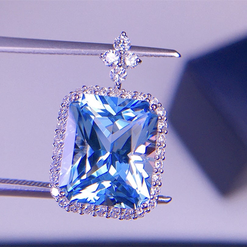 14k Gold 4.5 Ct Natural Aquamarine & Diamond Pendant( Without Chain ) - 4