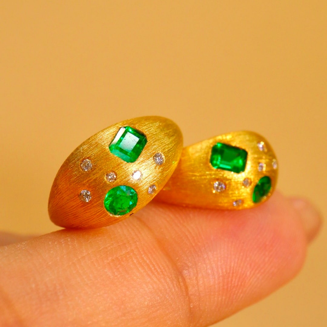 14k Gold 0.70 Ctw Natural Emerald & Diamond Earrings - 4