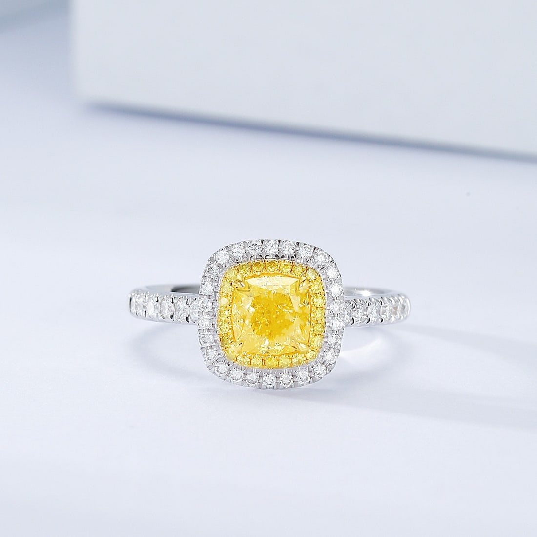 Gia Certified 14k Gold 1.44 Ctw Natural Yellow Diamond & Diamond Ring: Ref:231138319 // gold content:14k gold // ring size:7. 25us // // main gemstone:yellow diamond // certified:gia // shape:cushion // carat weight:1. 06ct // clarity grade:vs2 // color:yellow //