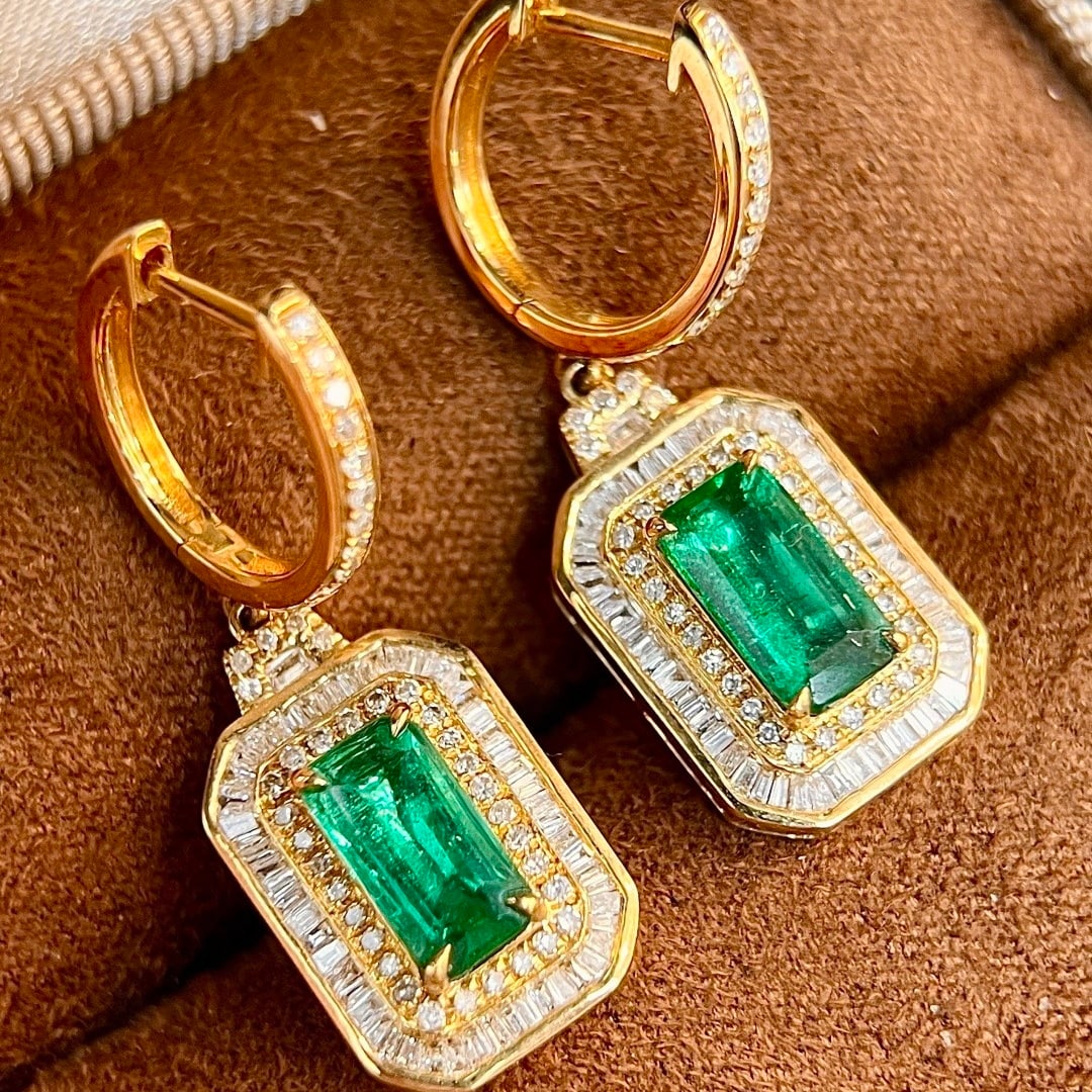 14k Gold 3.34 Ctw Natural Emerald & Diamond Earrings - 4