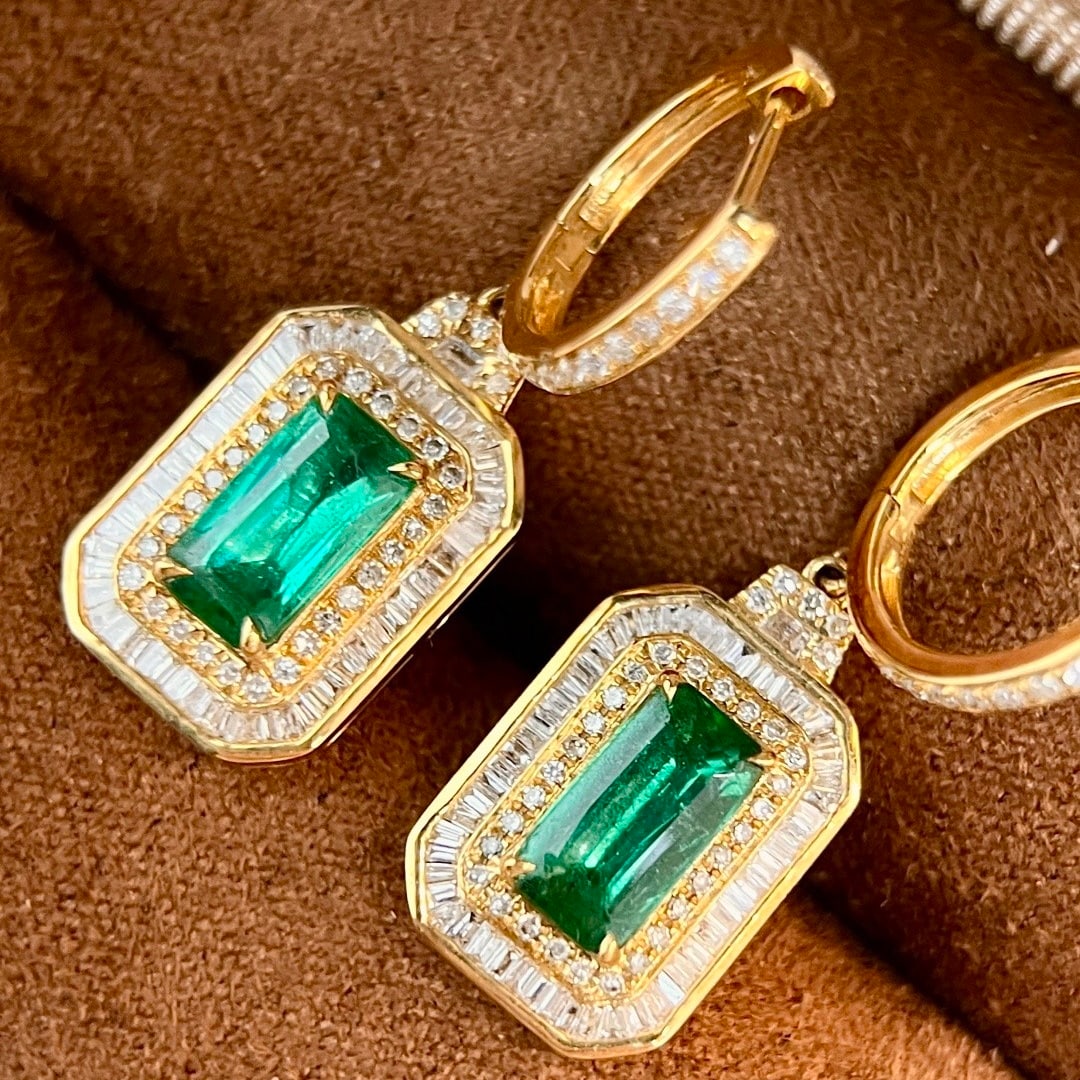 14k Gold 3.34 Ctw Natural Emerald & Diamond Earrings - 5