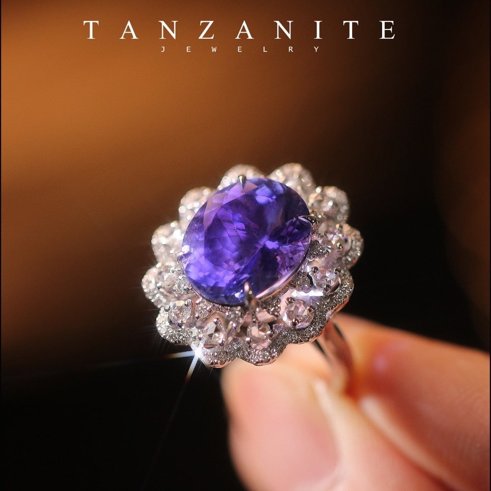 14k Gold 7.56 Ctw Natural Tanzanite & Diamond Ring - 4