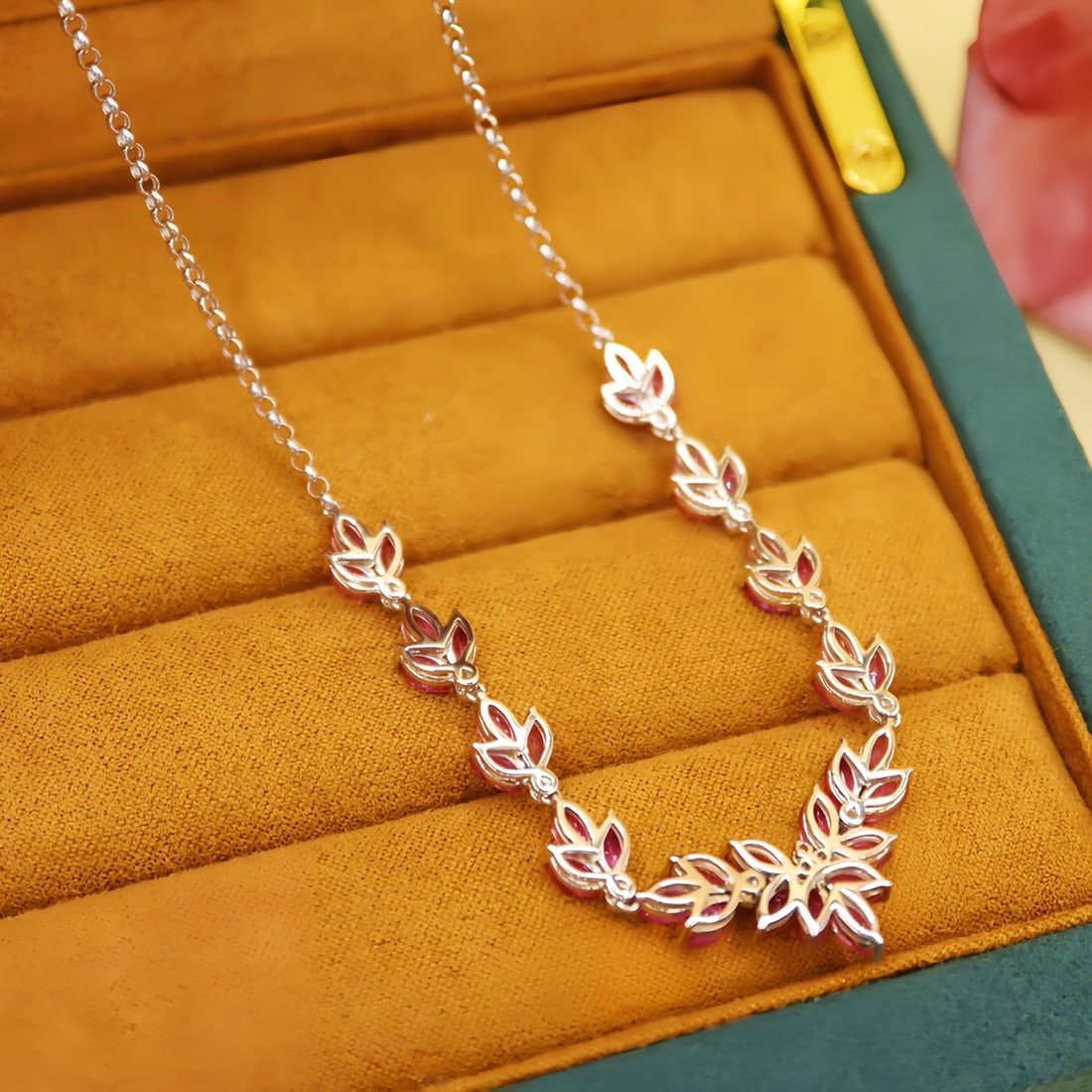 14k Gold 7.35 Ctw Natural Padparadscha Sapphire & Diamond Necklace - 4