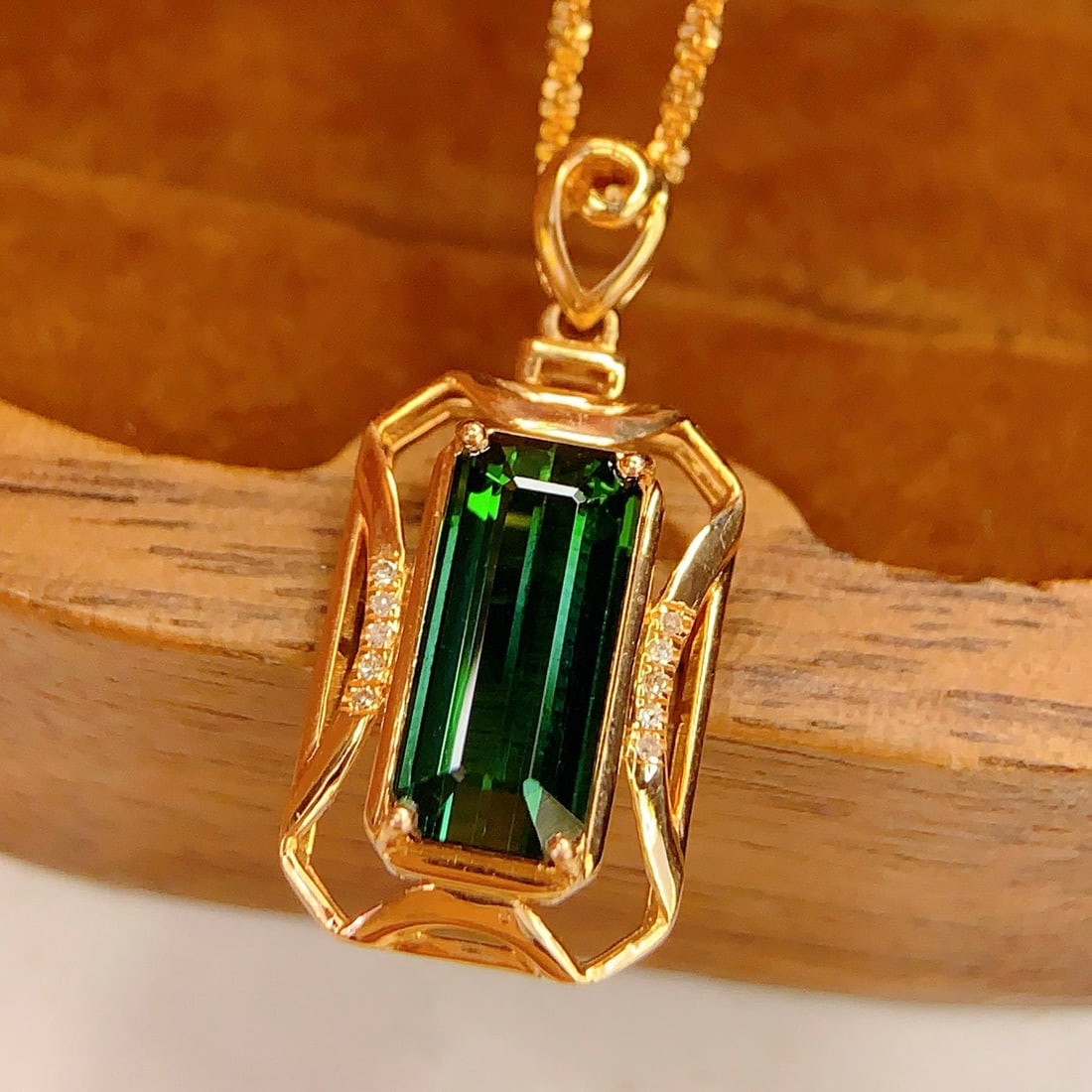 14k Gold 2.25 Ct Natural Tourmaline & Diamond Pendant( Without Chain ) - 3