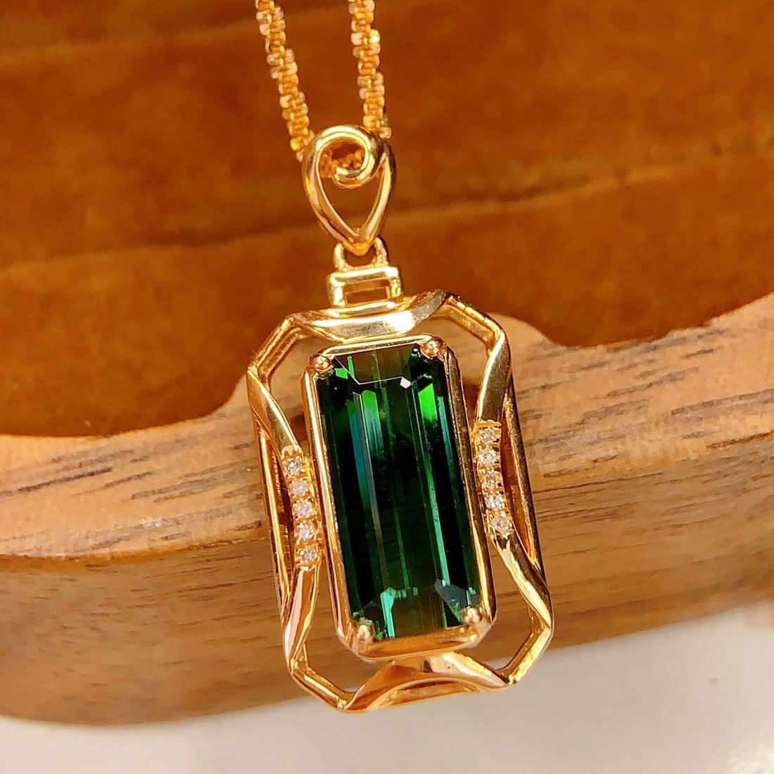 14k Gold 2.25 Ct Natural Tourmaline & Diamond Pendant( Without Chain ) - 5