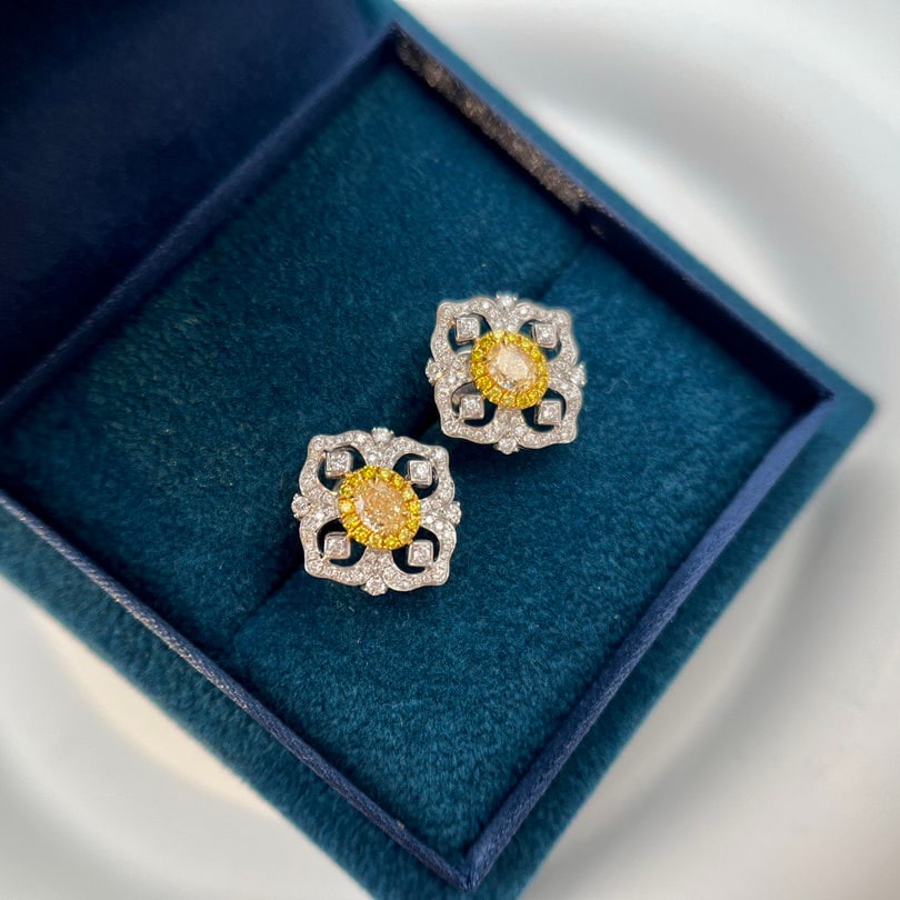 14k Gold 0.61 Ct Natural Yellow Diamond & Diamond Earrings - 3