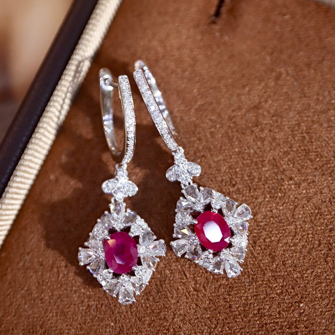 14k Gold 1.97 Ctw Natural Ruby & Diamond Earrings: Ref:231138361 // gold content:14k gold // main gemstone:ruby // shape:oval // carat weight:0. 85ct // color:red // treatment:natural // // adjacent gemstone 2 : diamond // shape:multiple // carat