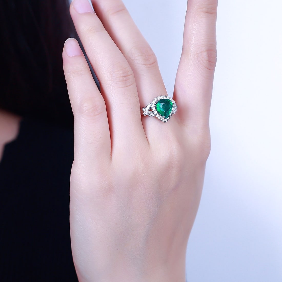 14k Gold 2.79 Ctw Vivid Green Natural Emerald & Diamond Ring - 6