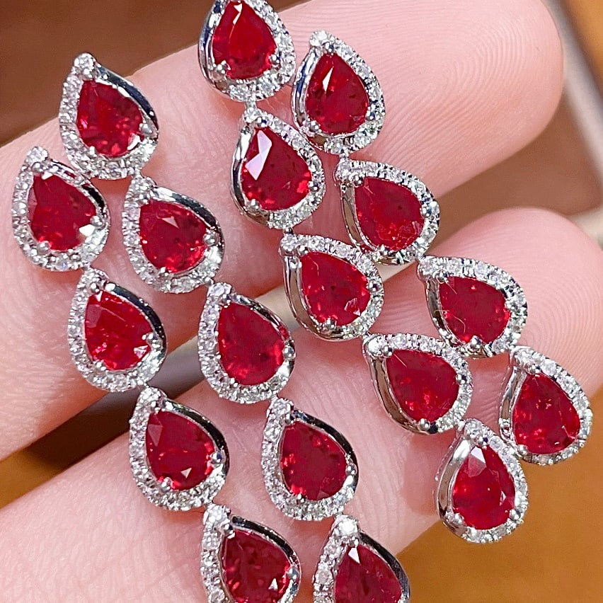 14k Gold 3.3 Ct Natural Ruby & Diamond Earrings: Ref:231138371 // gold content:14k gold // main gemstone:ruby // shape:pear // carat weight:3. 3ct // color:red // treatment:natural // // adjacent gemstone 2 : diamond // number of stones:126 // shape
