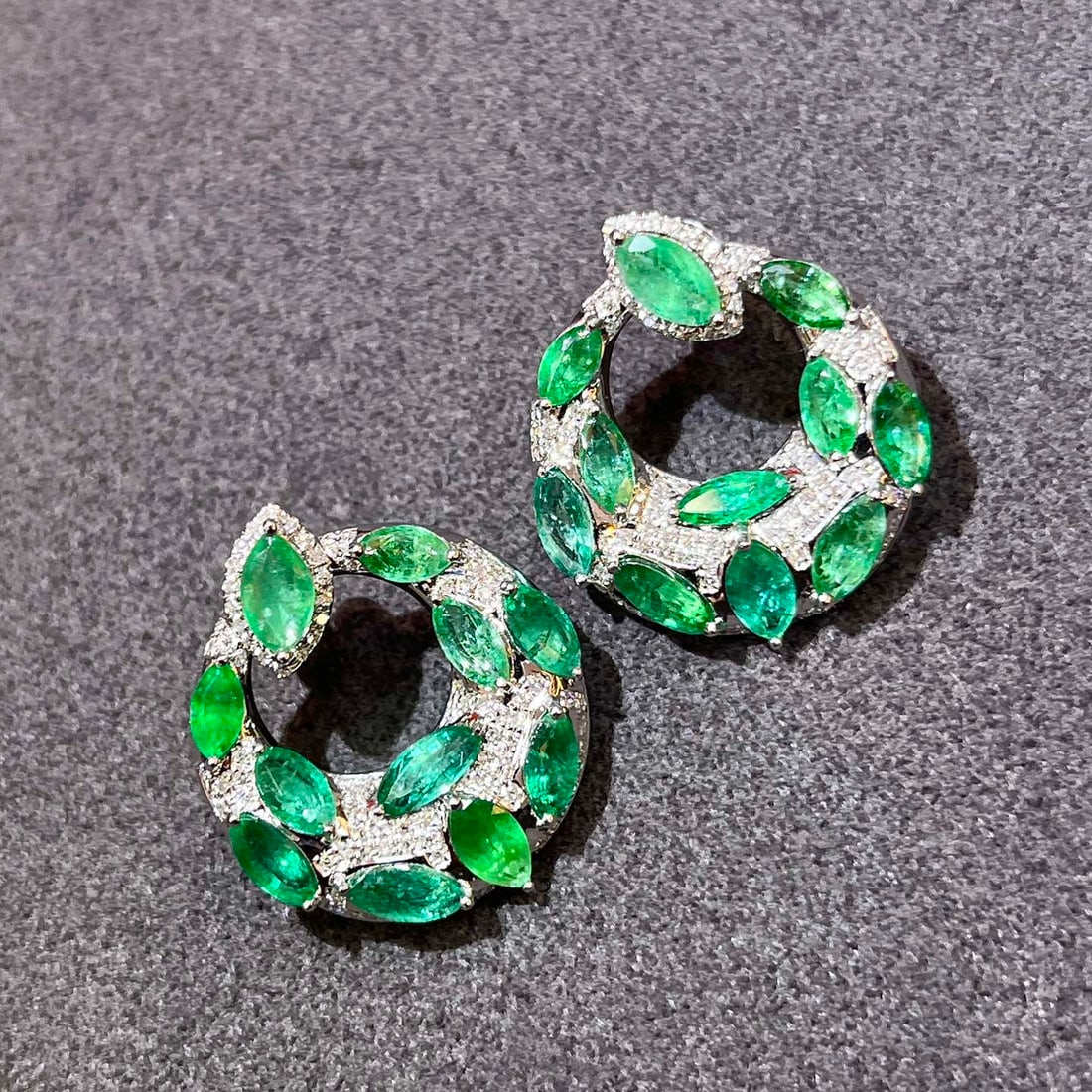 14k Gold 5.65 Ctw Natural Emerald & Diamond Earrings: Ref:231138377 // gold content:14k gold // main gemstone:emerald // shape:marquise // carat weight:5. 3ct // color:green // treatment:natural // // adjacent gemstone 2 : diamond // number of stones:176