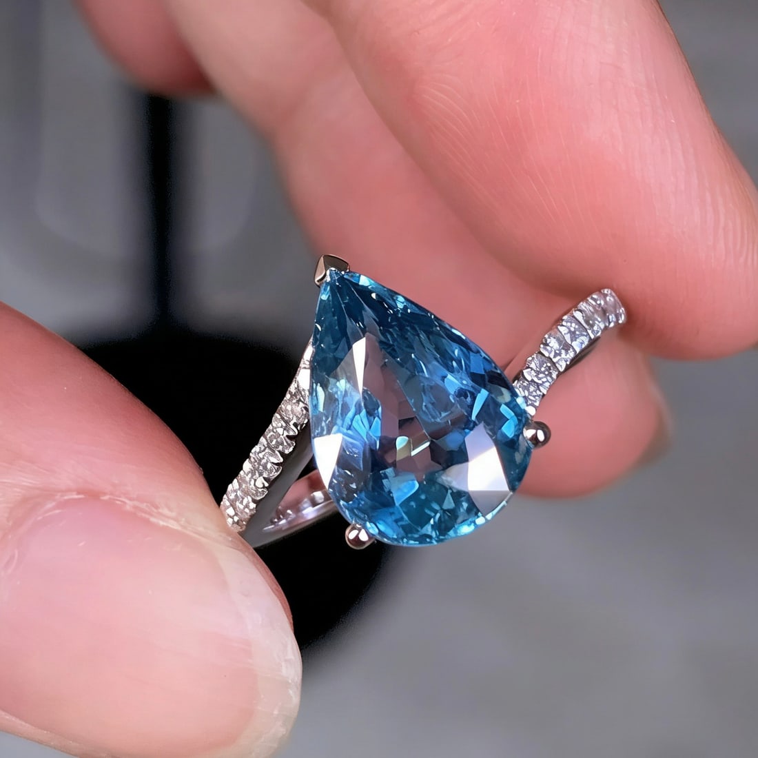 14k Gold 2.77 Ct Natural Aquamarine & Diamond Ring - 6