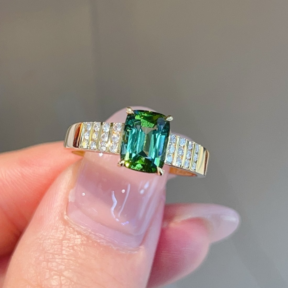 14k Gold 1.74 Ctw Natural Tourmaline & Diamond Ring: Ref:231138426 // gold content:14k gold // ring size:7. 25us // // main gemstone:tourmaline // shape:cushion // carat weight:1. 6ct // color:green // treatment:natural // // adjacent gemstone 2 : diamo