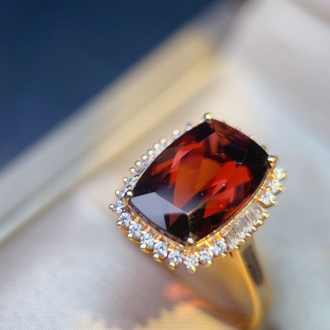 14k Gold 5.55 Ct Natural Tourmaline & Diamond Ring - 4