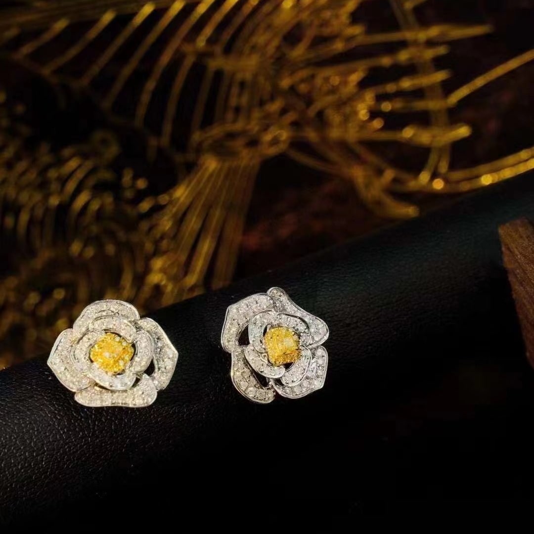 14k Gold 1.2 Ct Natural Color Diamond & Flowers Earrings - 4