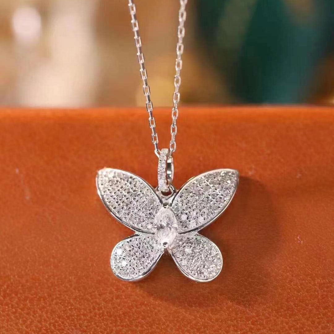 14k Gold 0.37 Ct Natural H Diamond Necklace: Ref:230949160 // gold content:14k gold // main gemstone:diamond // shape:multiply // carat weight:0. 37ct // clarity grade:vs-si // color:h // treatment:natural // Condition: NewLow Estimate: