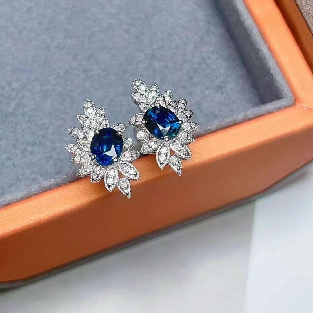 14k Gold 1.1 Ct Natural Sapphire & Diamond Earrings: Ref:230949223 // gold content:14k gold // main gemstone:sapphire // shape:oval // carat weight:1. 1ct // color:blue // treatment:natural // // adjacent gemstone 2 : diamond // shape:round //