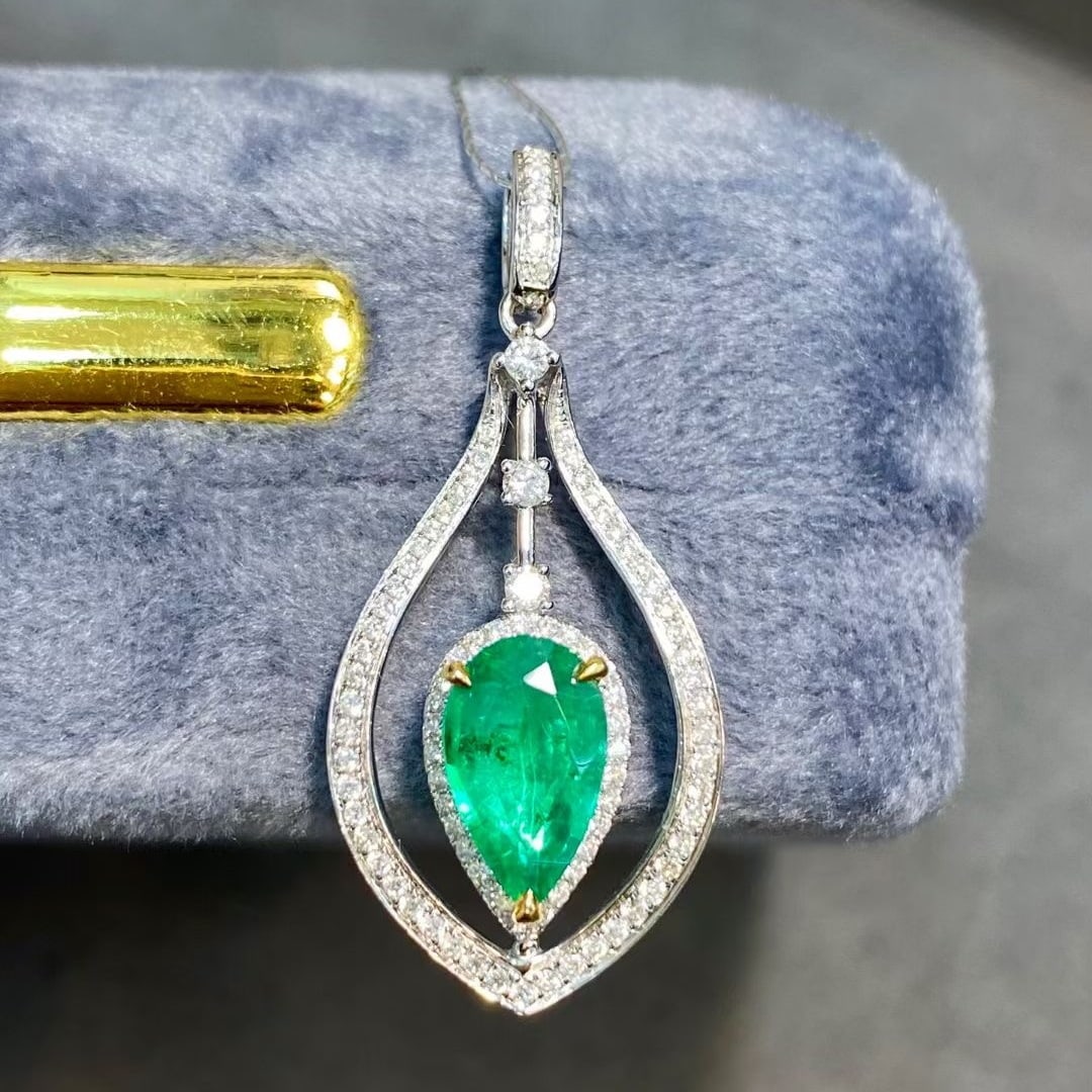 14k Gold 1.08 Ct Vivid Green Natural Emerald & Diamond Pendant( Without Chain ) - 3