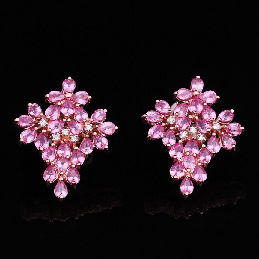 14k Gold 10 Ct Natural Padparadscha Sapphire & Diamond Earrings: Ref:230950047 // gold content:14k gold // main gemstone:padparadscha sapphire // shape:pear // carat weight:10ct // color:orangish pink // treatment:natural // // adjacent gemstone 2 : diamond // shap