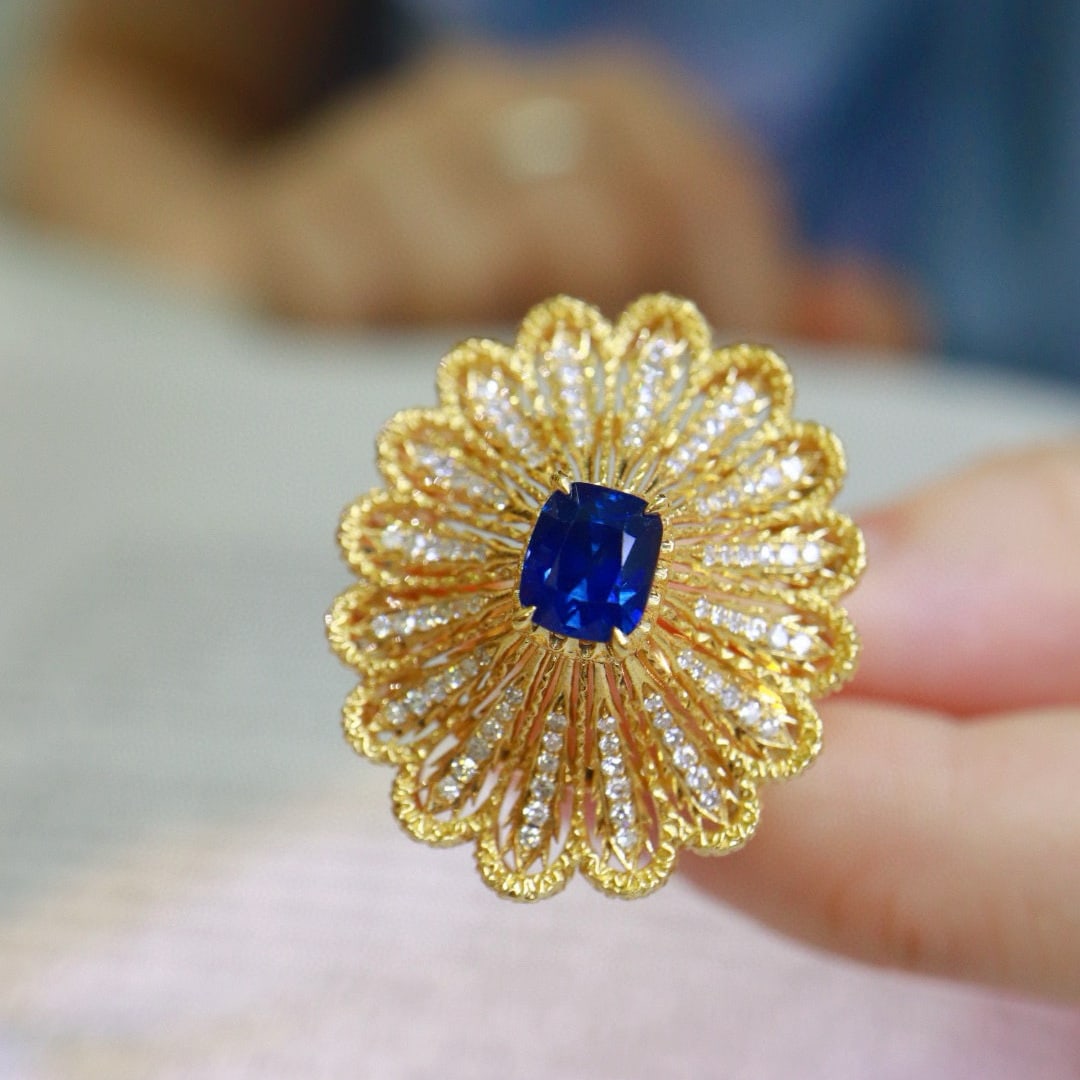 14k Gold 1.8 Ctw Natural Sapphire & Diamond Ring - 3