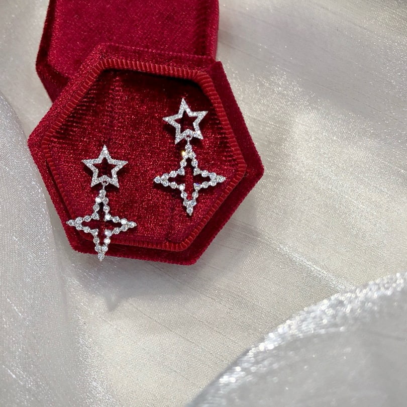 14k Gold 0.68 Ct Natural H Diamond Earrings: Ref:230950207 // gold content:14k gold // main gemstone:diamond // shape:round // carat weight:0. 68ct // clarity grade:vs-si // color:h // treatment:natural // cut grade:g // Condition: NewLow