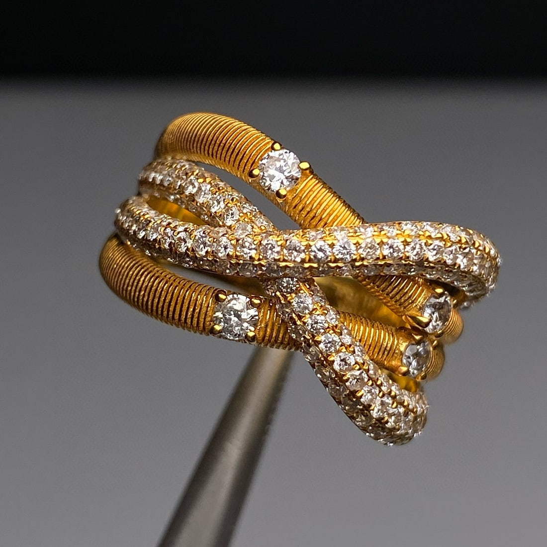 14k Gold 1.76 Ct Natural H Diamond Ring: Ref:230950215 // gold content:14k gold // ring size:7. 25us // // main gemstone:diamond // shape:round // carat weight:1. 76ct // clarity grade:vs-si // color:h // treatment:natural // cut grade:g //