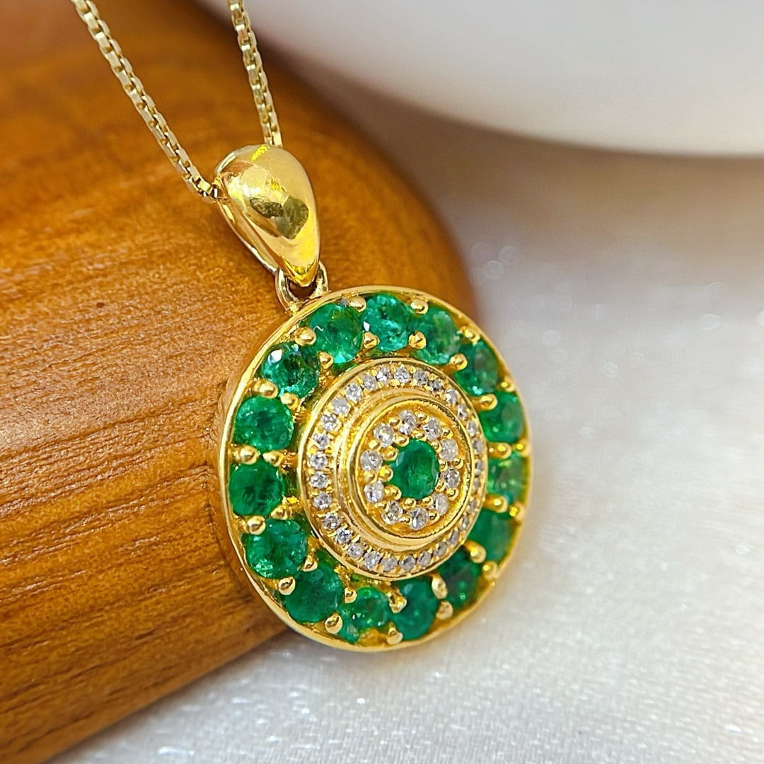 14k Gold 1.10 Ct Natural Emerald & Diamond Pendant( Without Chain ) - 4