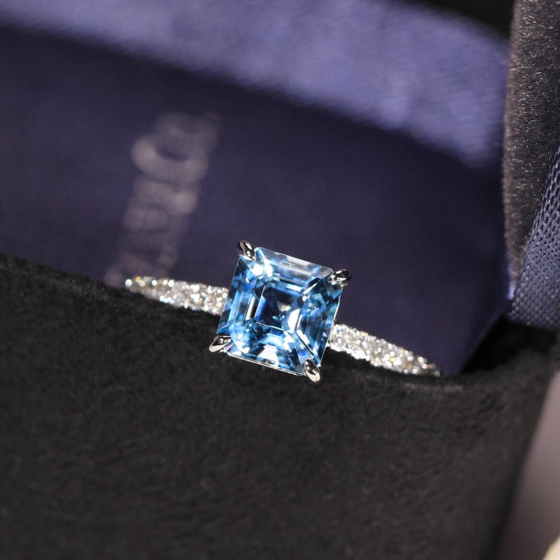 14k Gold 1.10 Ct Natural Aquamarine & Diamond Ring: Ref:230950319 // gold content:14k gold // ring size:7. 25us // // main gemstone:aquamarine // shape:asscher // carat weight:1. 10ct // color:blue // treatment:natural // // adjacent gemstone 2 : diamo