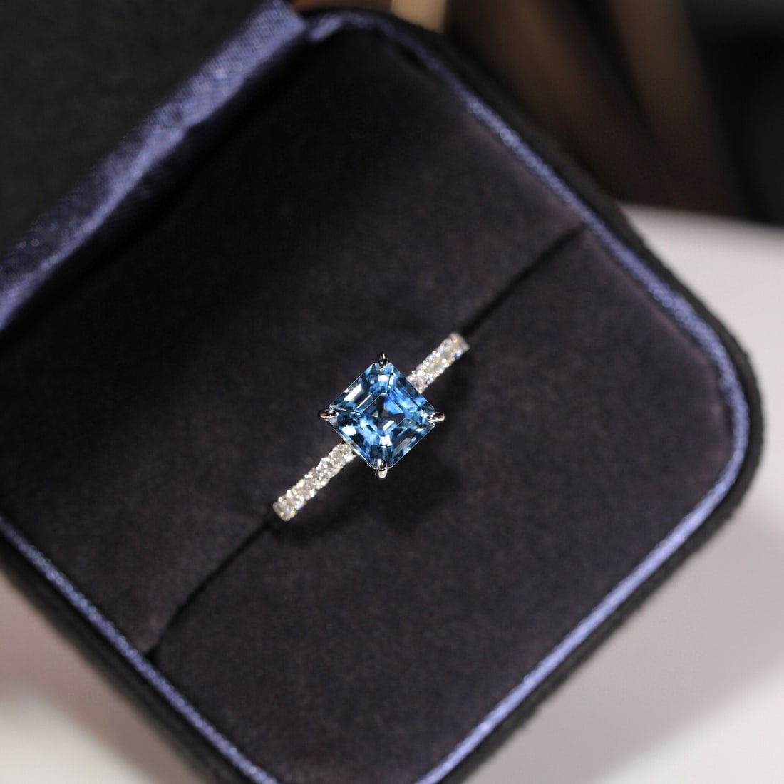 14k Gold 1.10 Ct Natural Aquamarine & Diamond Ring - 9