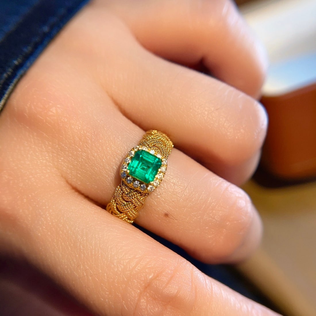 14k Gold 1 Ct Vivid Green Natural Emerald & Diamond Ring - 5